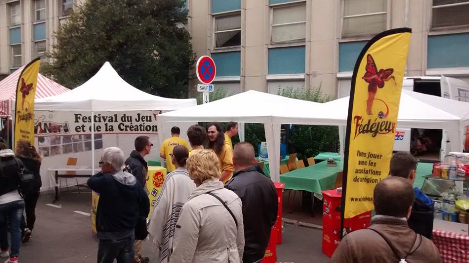Notre Stand